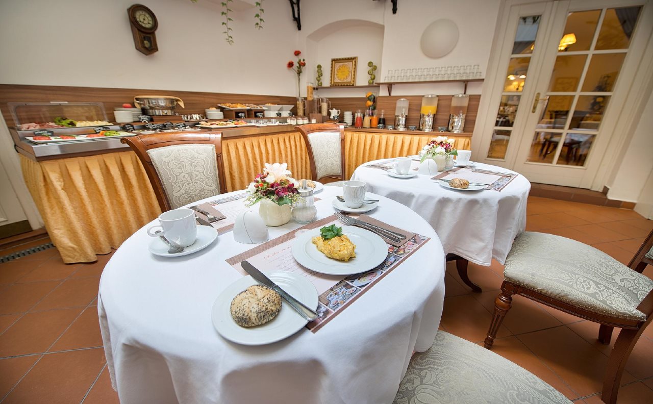 Boutique Hotel Constans 5