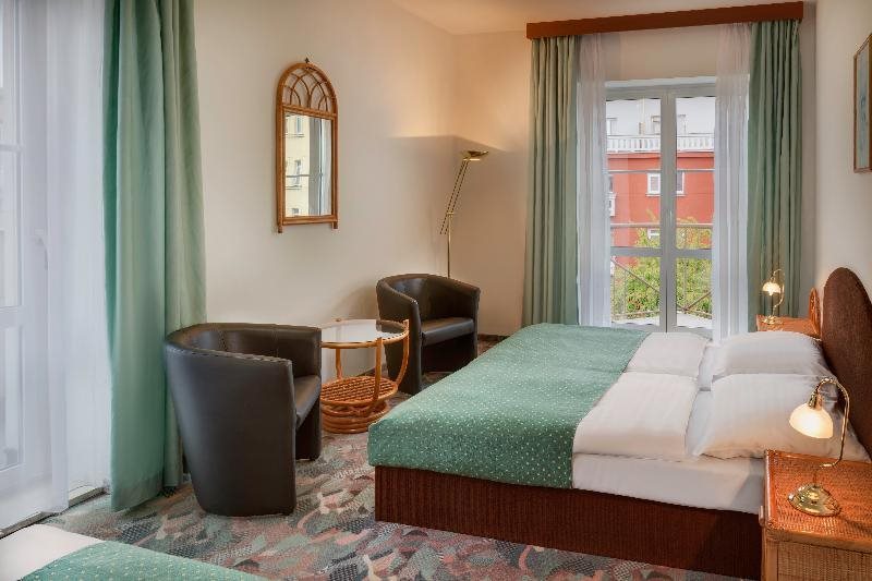 Hotel Otar 24