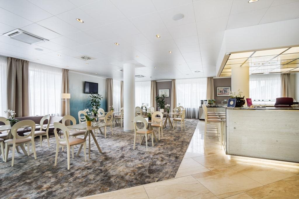 Hotel Silenzio 23