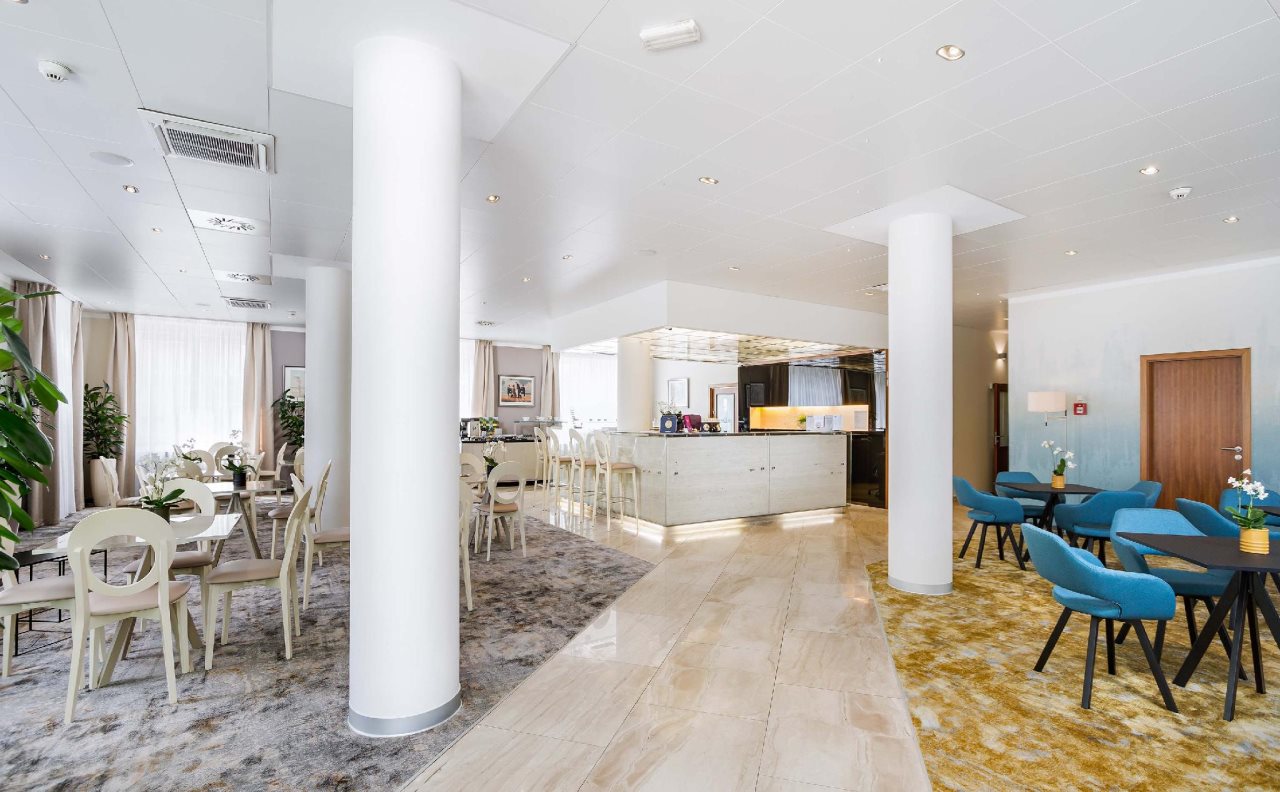 Hotel Silenzio 3