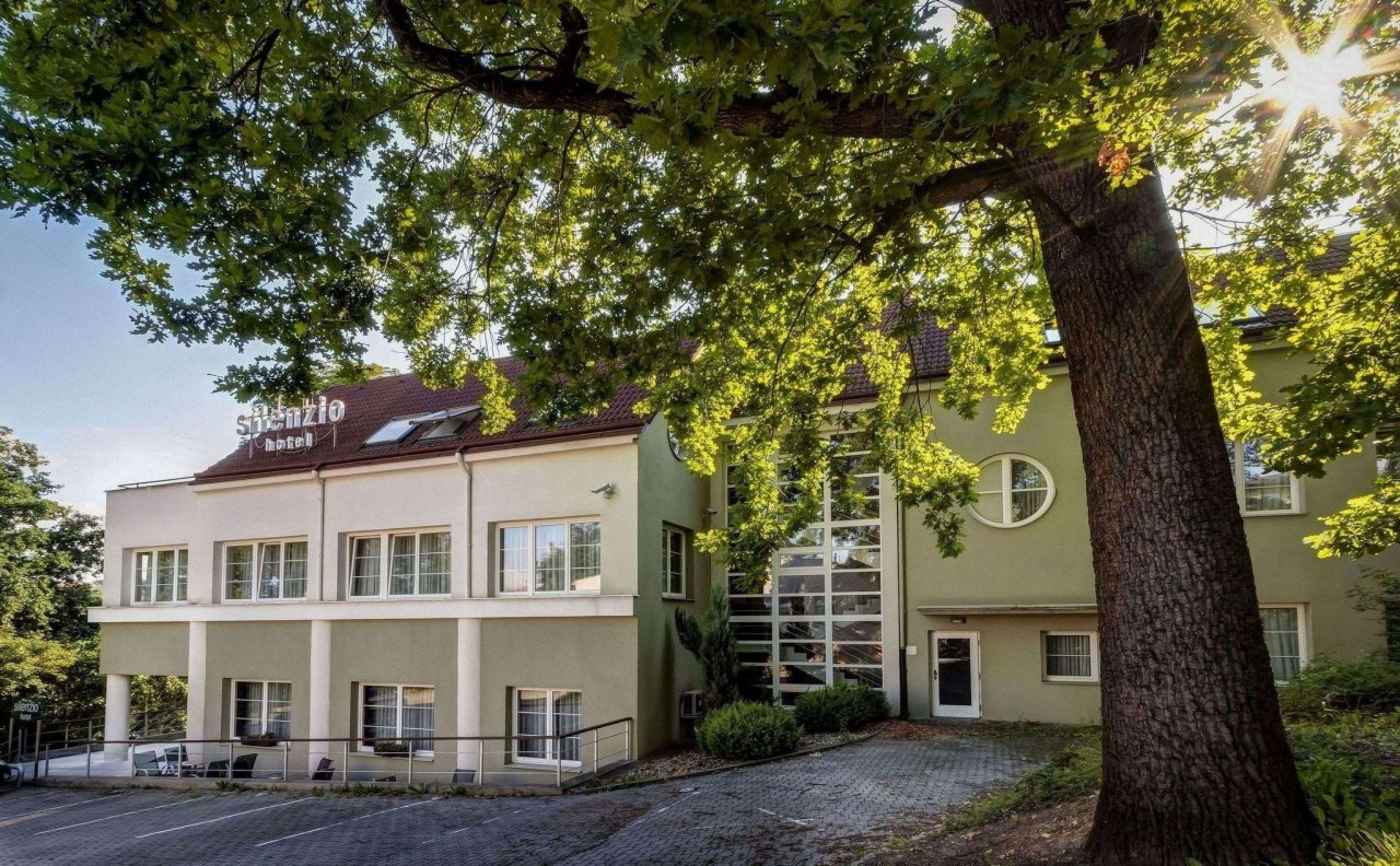 Hotel Silenzio 8