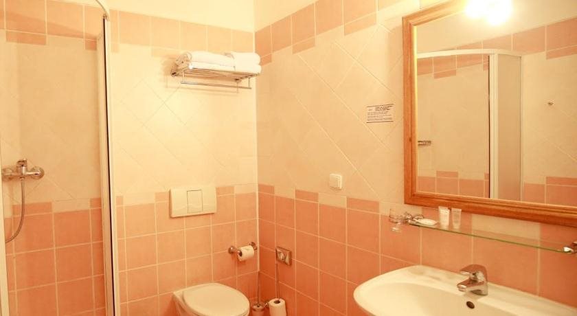Hotel Louis Leger 1