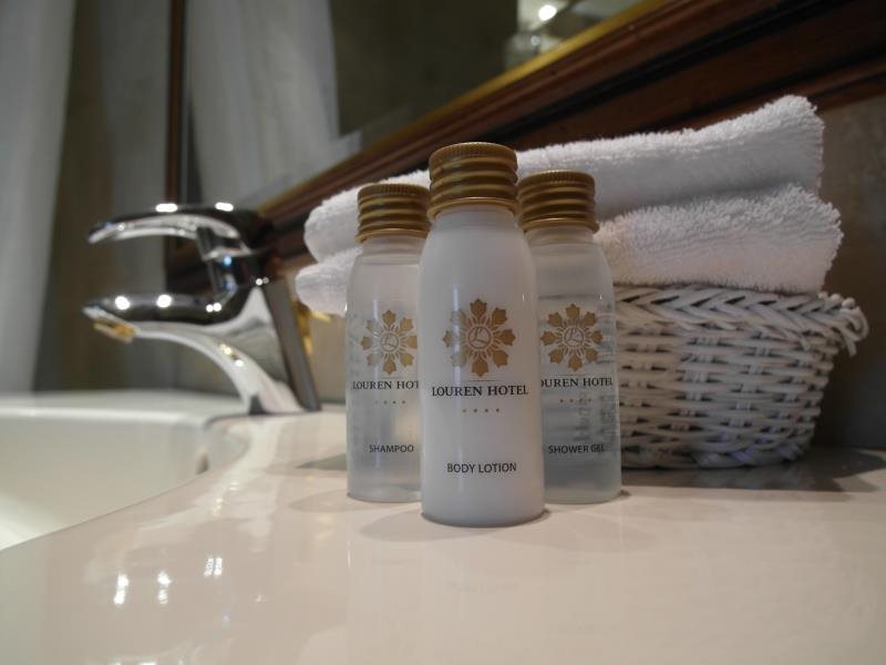 Fleur De Lis Hotel 4