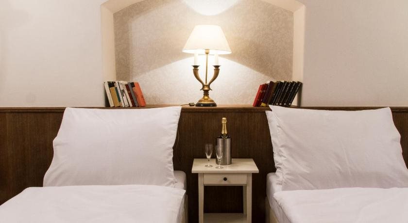 Hotel U Šuteru 24