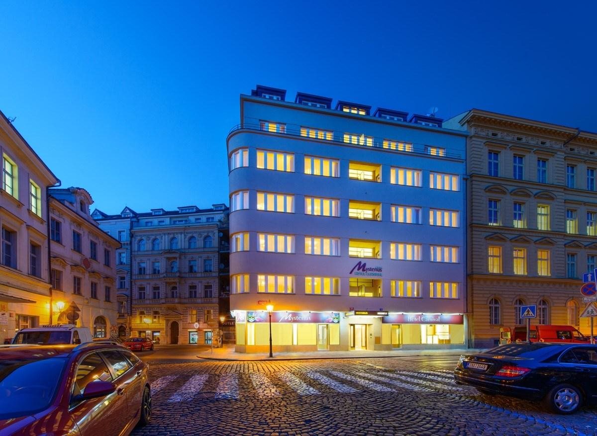 Myo Hotel Mysterius 1