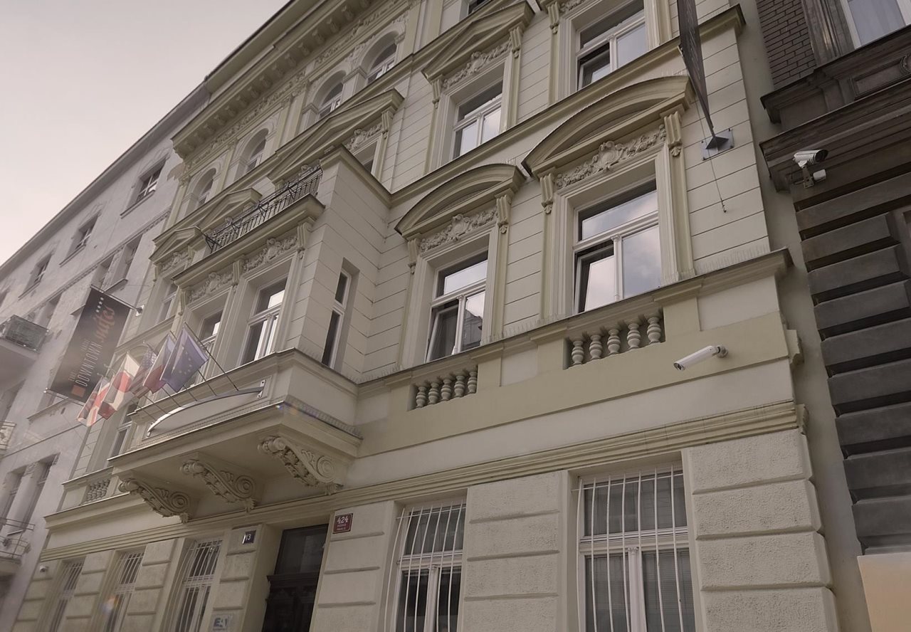 DownTown Suites Kodanská 1