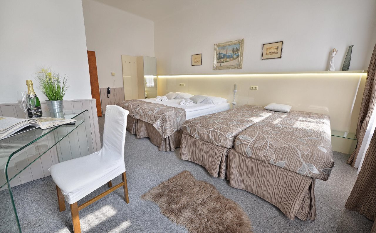 Hotel Anette 23