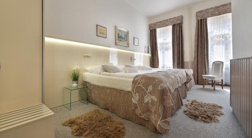 Hotel Anette 7