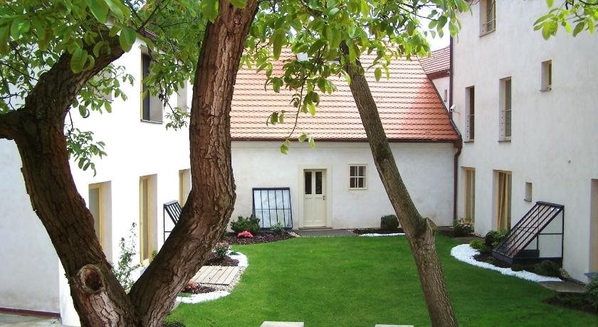 Bellevue Hotel Karlov 10