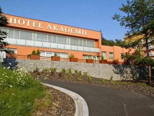Hotel Akademie Nahác 19