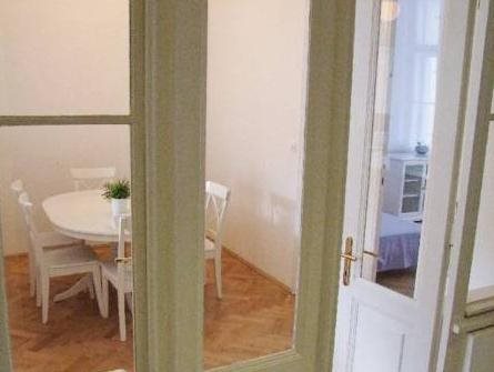 Charles Bridge Premium Apartments 10