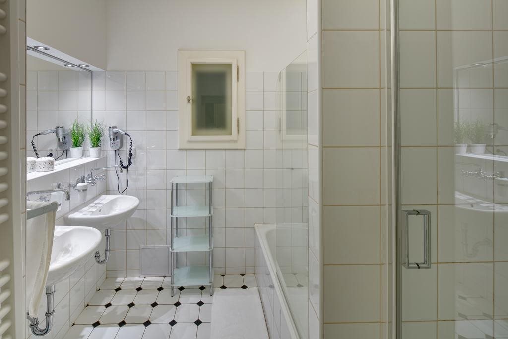 Charles Bridge Premium Apartments 18