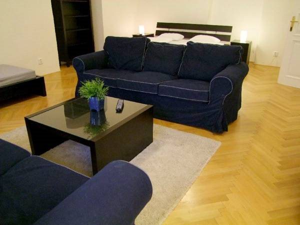 Charles Bridge Premium Apartments 2