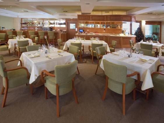 Dolce Villa Hotel 11
