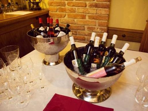 Dolce Villa Hotel 13