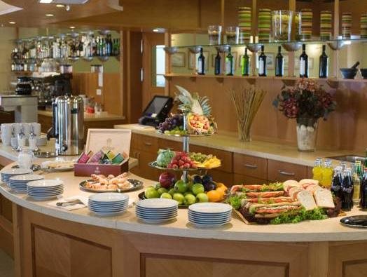 Dolce Villa Hotel 4