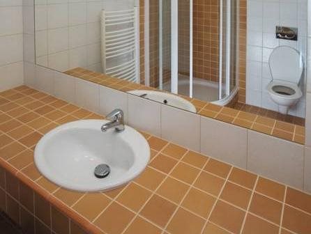 Dolce Villa Hotel 8