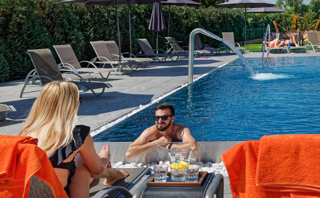 Hotel Aura Design & Garden Pool 14