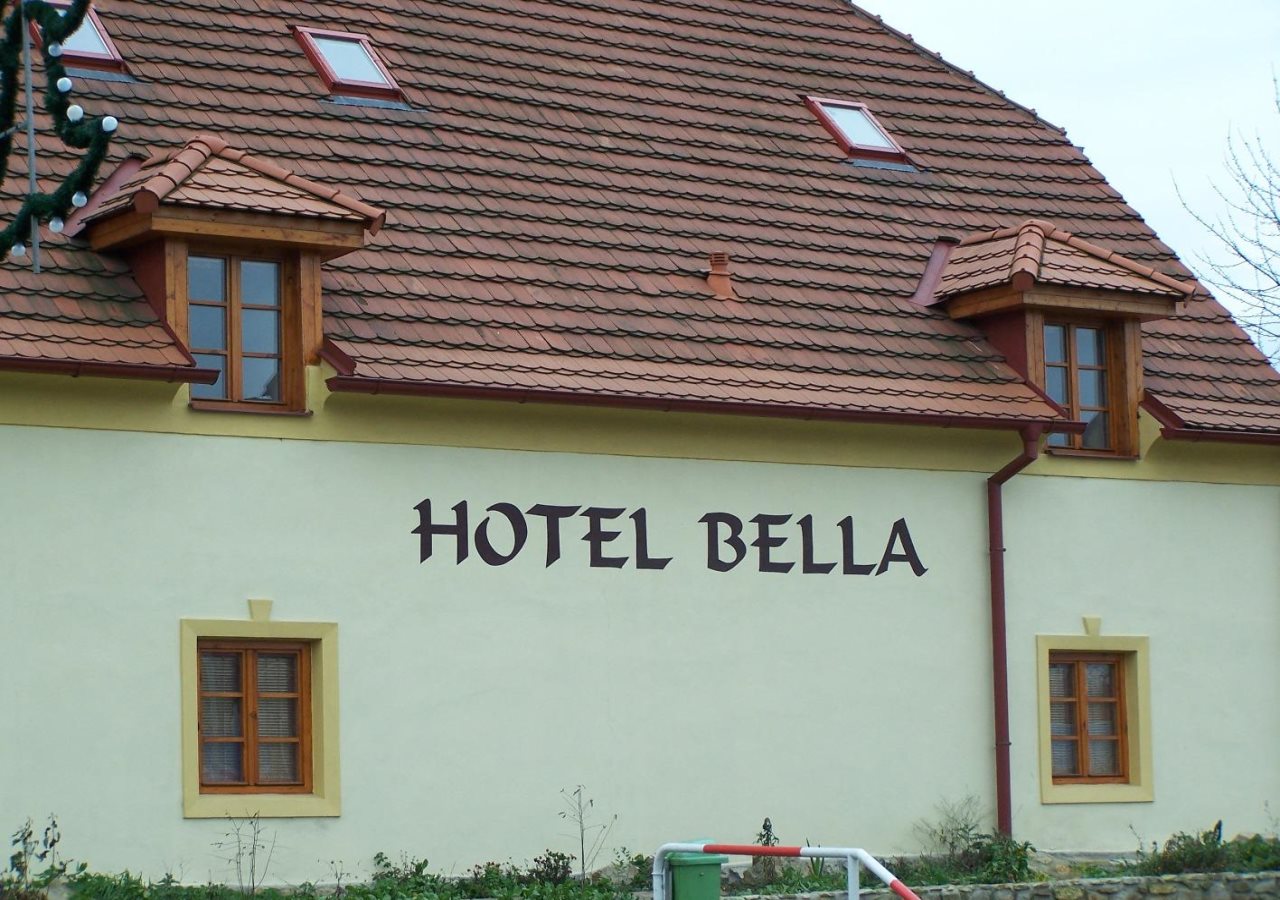 Bella 8