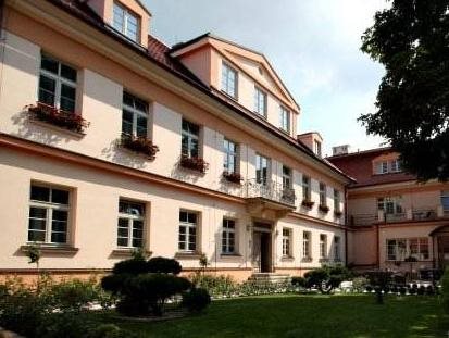 Castle Residence 10