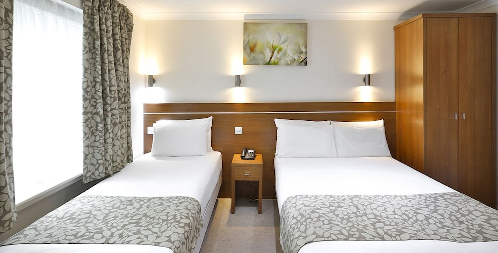 Bayswater Inn 18
