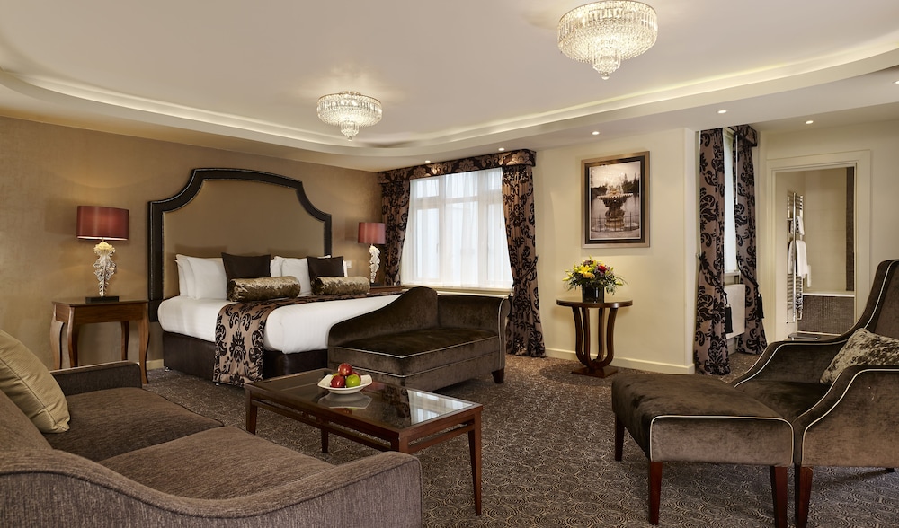 Blakemore Hyde Park 10