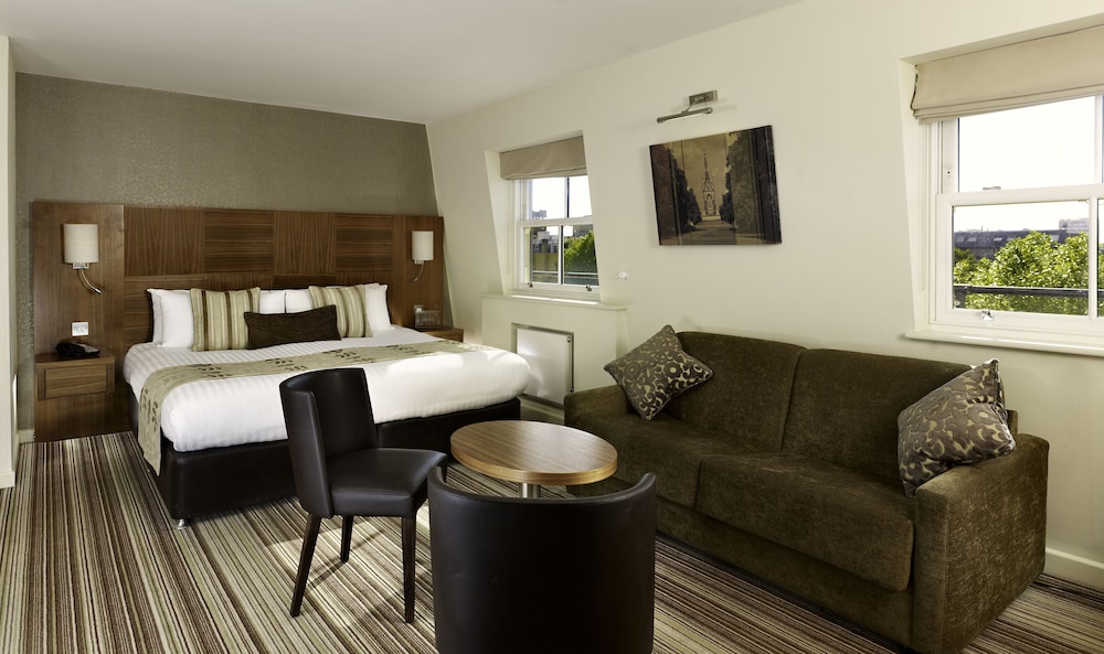 Blakemore Hyde Park 4