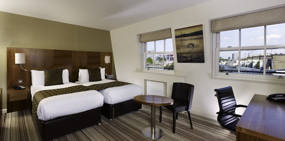 Blakemore Hyde Park 5