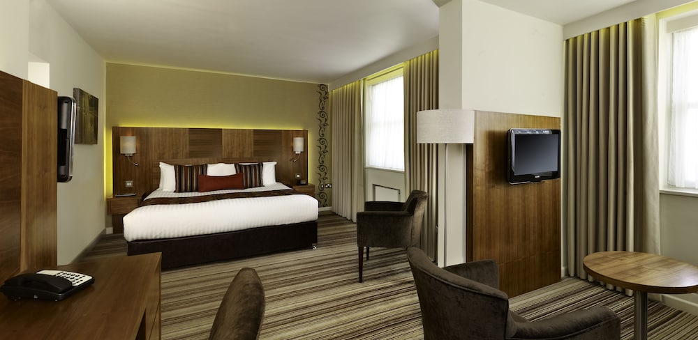 Blakemore Hyde Park 9