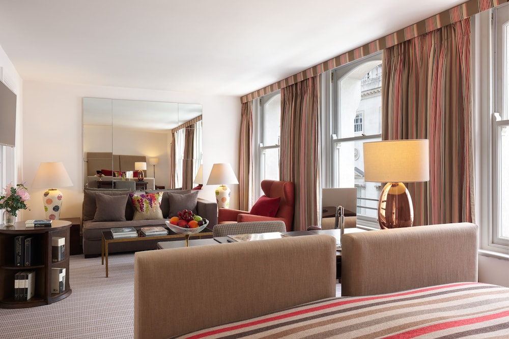 Brown's Hotel, a Rocco Forte Hotel 8