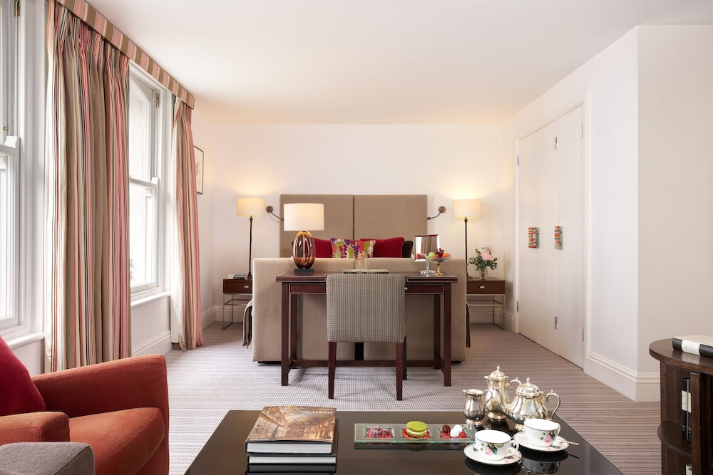 Brown's Hotel, a Rocco Forte Hotel 7