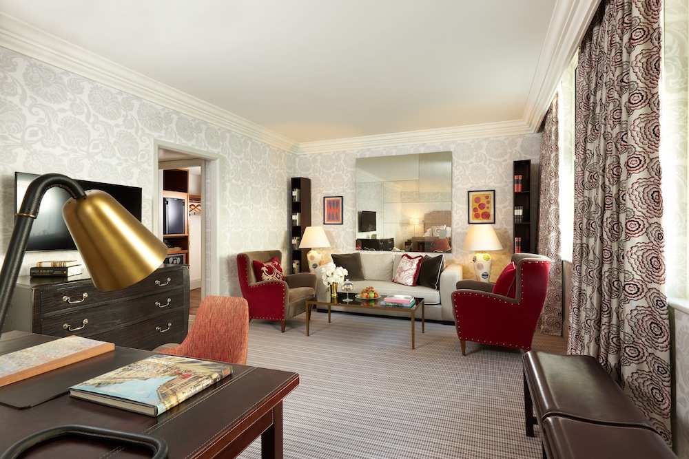 Brown's Hotel, a Rocco Forte Hotel 12