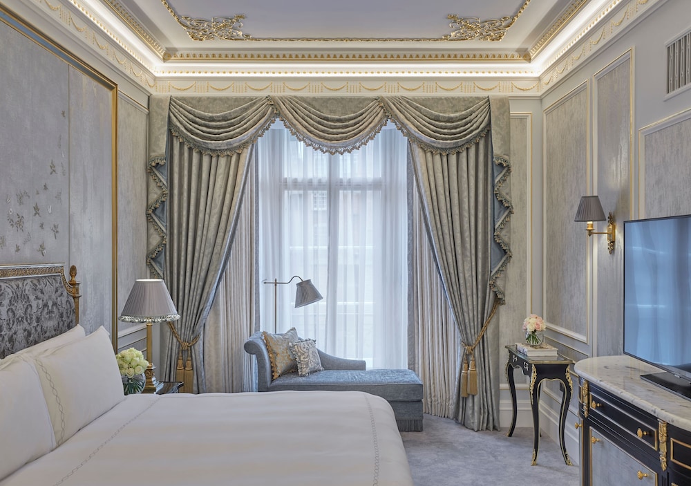 Claridge's 6