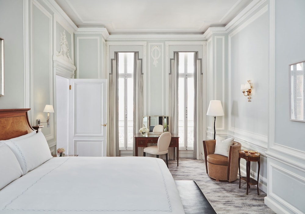 Claridge's 8