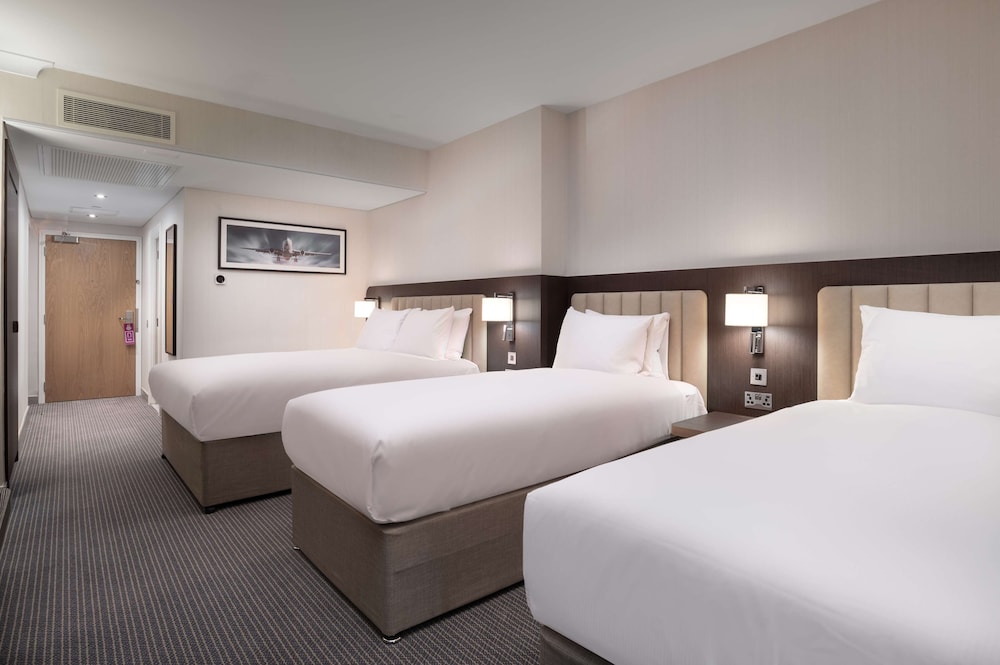 Hilton Gatwick Airport 8