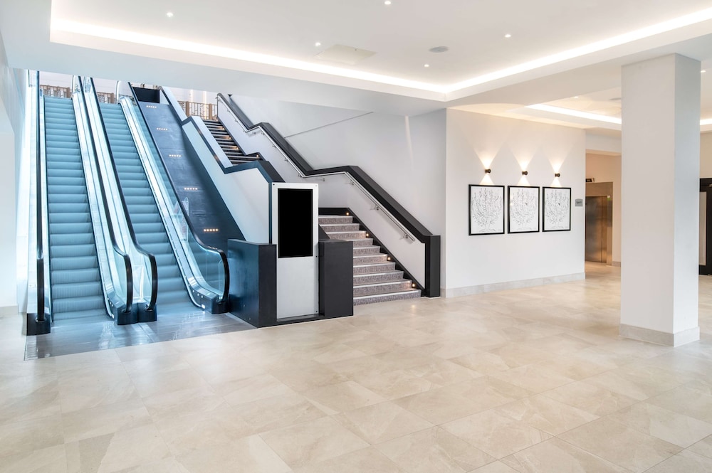 Hilton Gatwick Airport 3