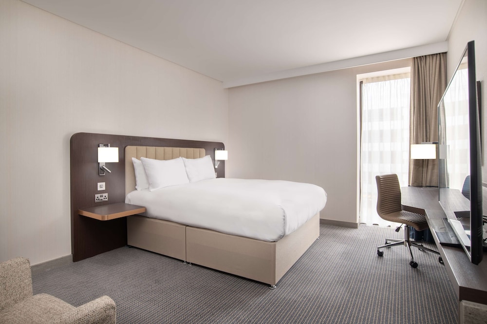 Hilton Gatwick Airport 6