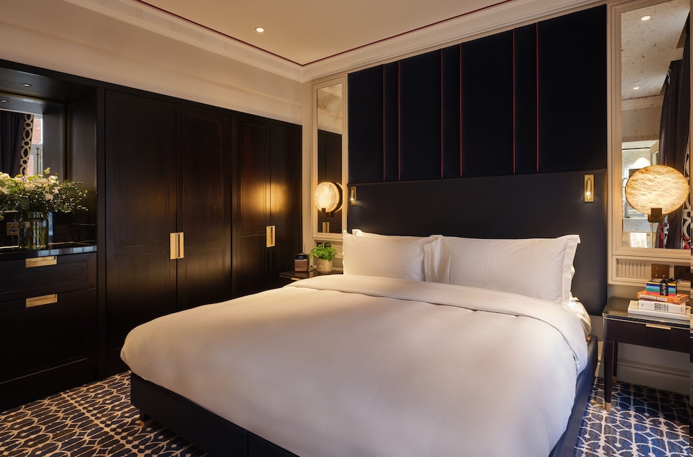 The Mayfair Townhouse 11