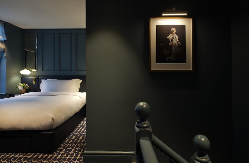 The Mayfair Townhouse 23