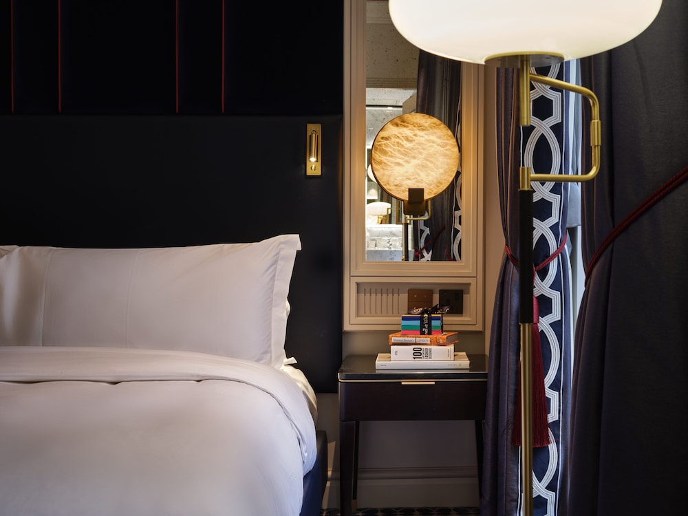 The Mayfair Townhouse 12