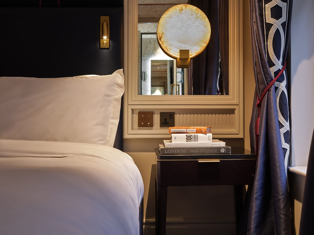 The Mayfair Townhouse 9