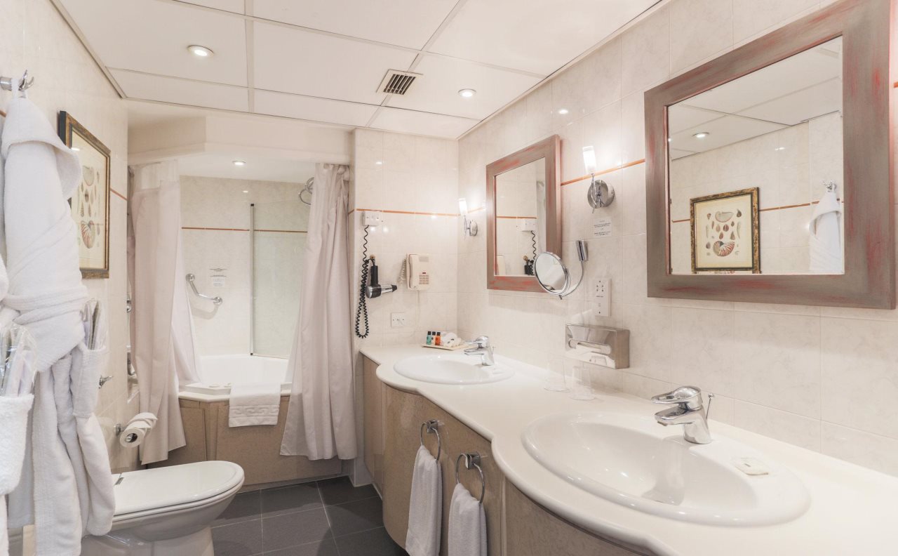 1 Hotel Mayfair 5