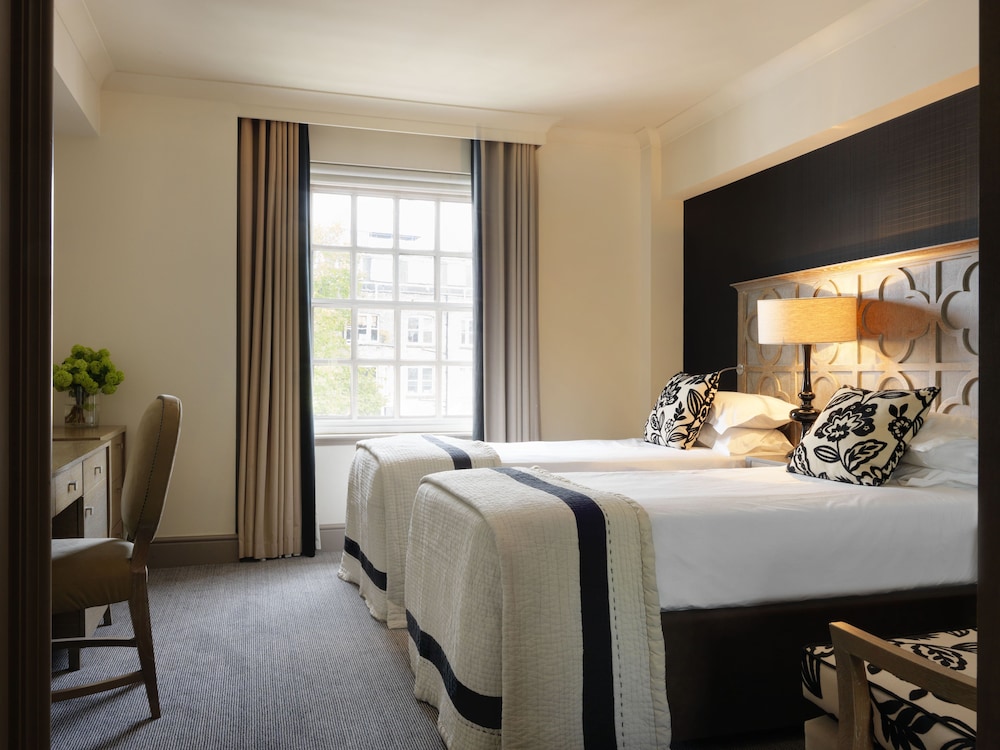 The Bloomsbury 13