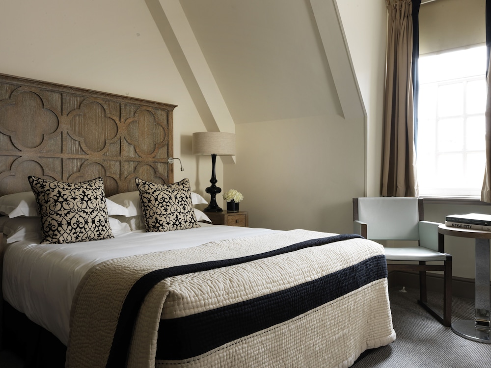 The Bloomsbury 3