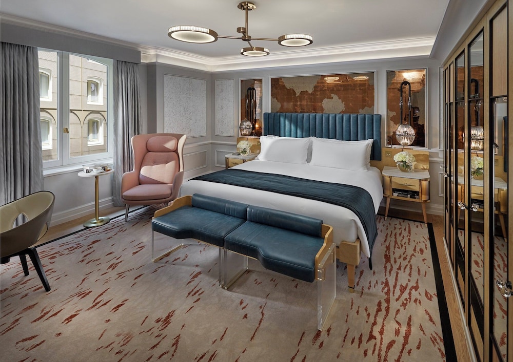 Mandarin Oriental Hyde Park London 9