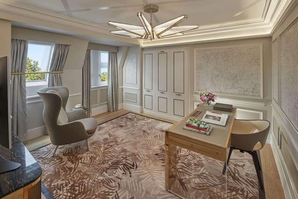 Mandarin Oriental Hyde Park London 7