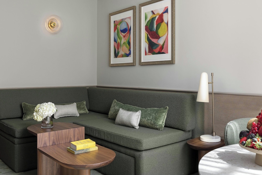 Montcalm Mayfair, Autograph Collection 24
