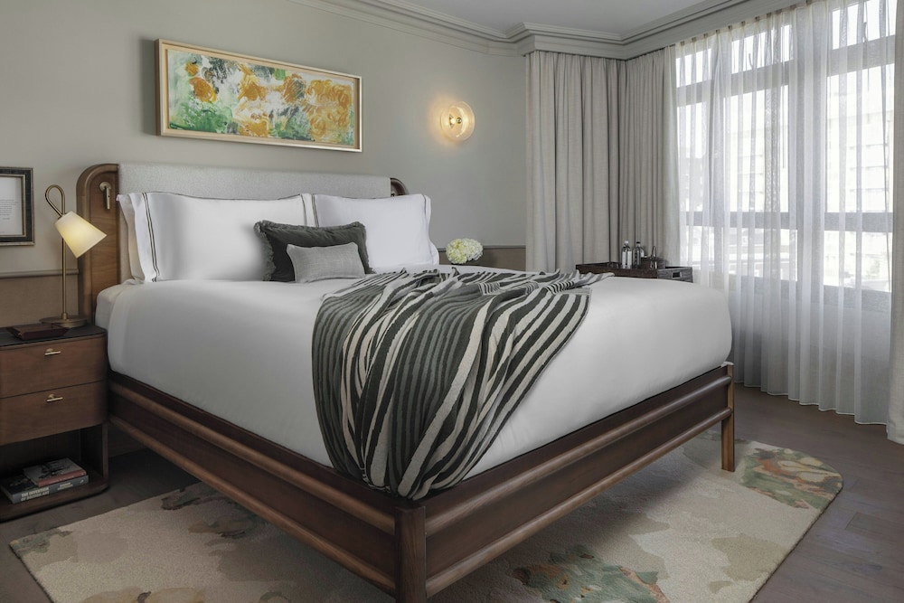 Montcalm Mayfair, Autograph Collection 18
