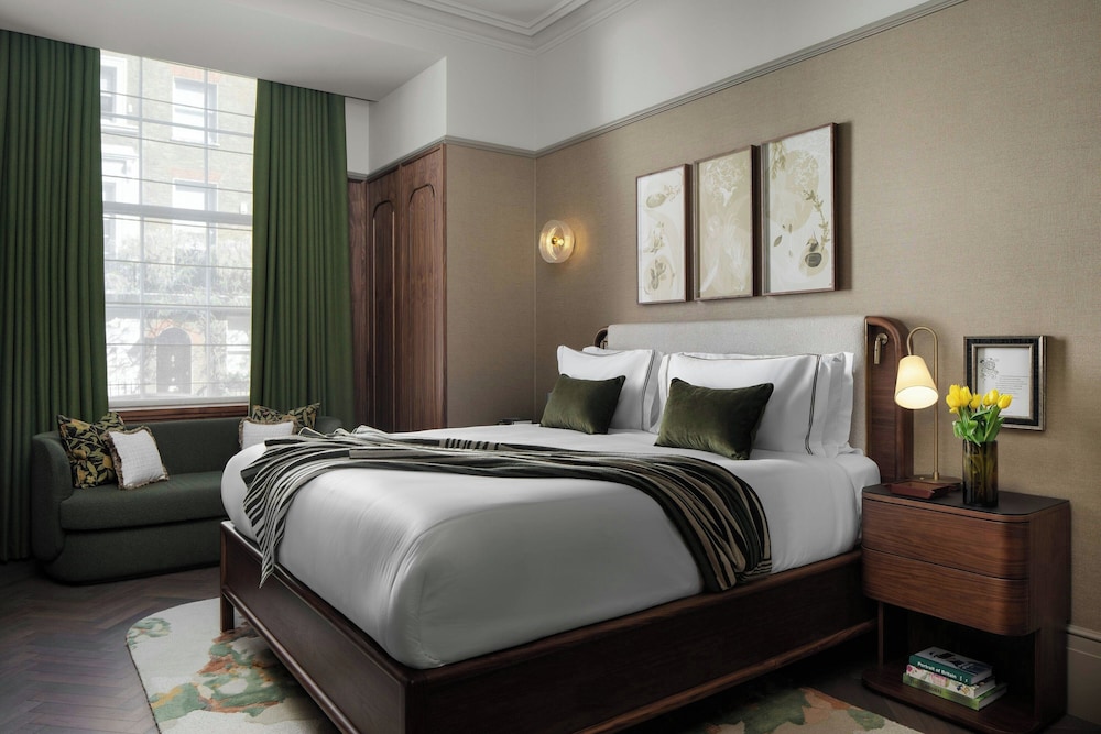 Montcalm Mayfair, Autograph Collection 7