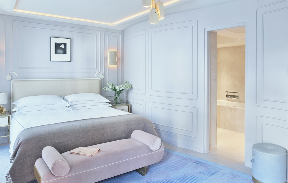 One Aldwych 22